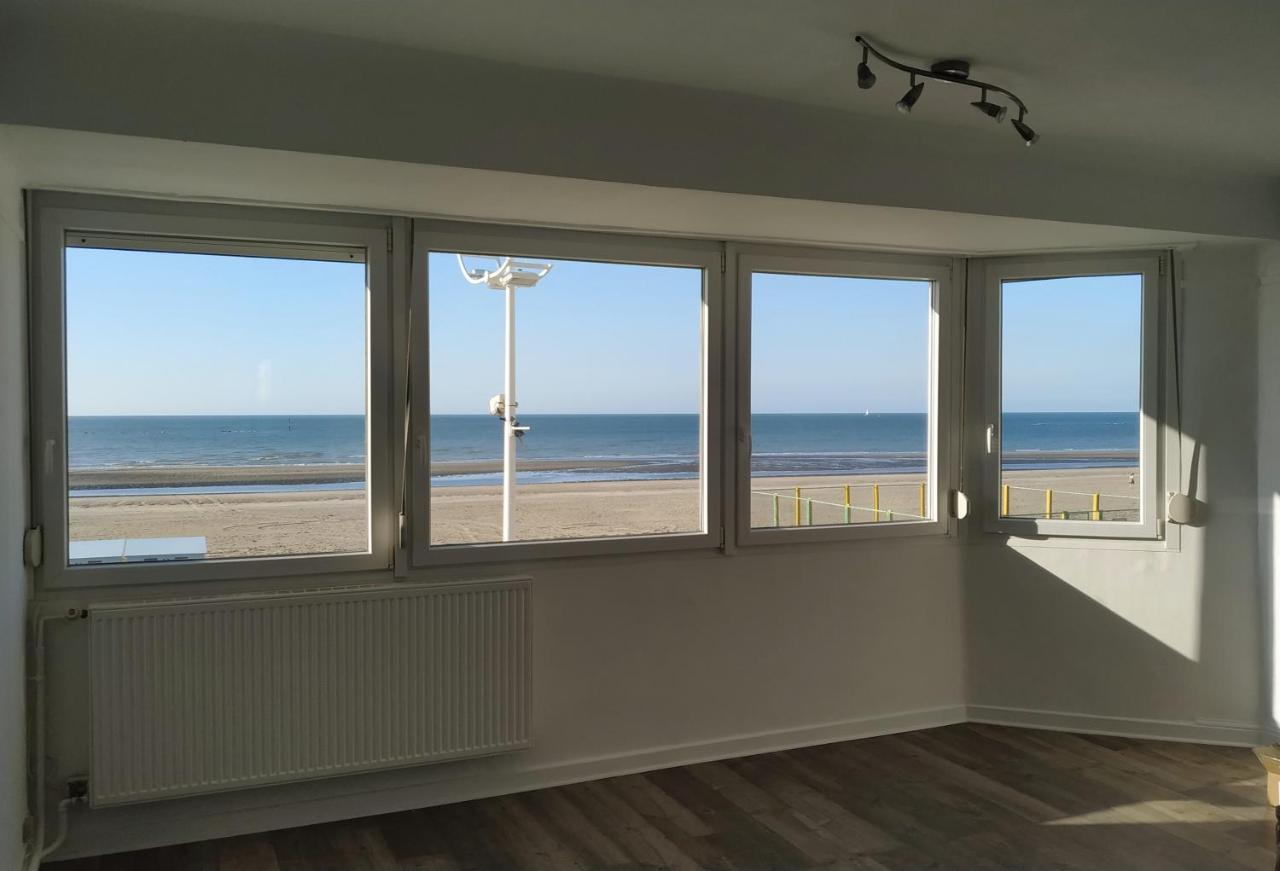 Magnifique Vue Mer Pour Ce T2 Totalement Renove Classe Meuble De Tourisme 3 Etoiles Duinkerke Buitenkant foto